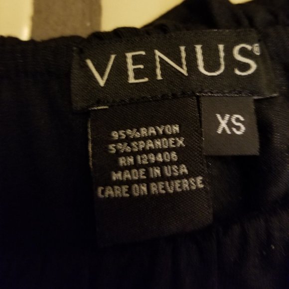 VENUS Tube Style with Straps Long Sleeve Black Top - Picture 2 of 5